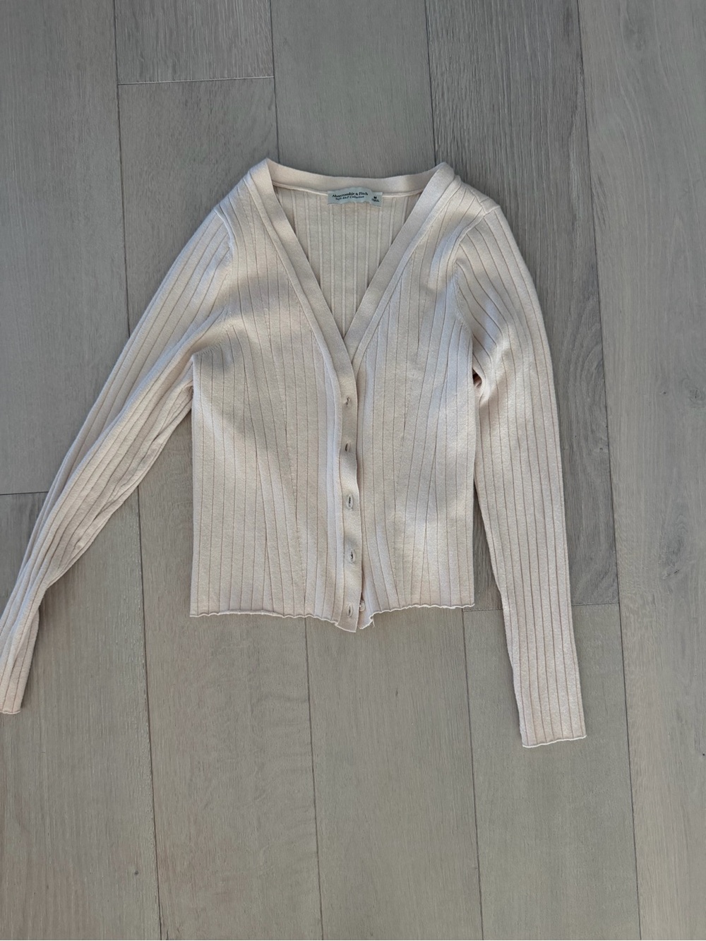 Abercrombie & Fitch Ivory Ribbed V-Neck Button Cardigan - Picture 2 of 5